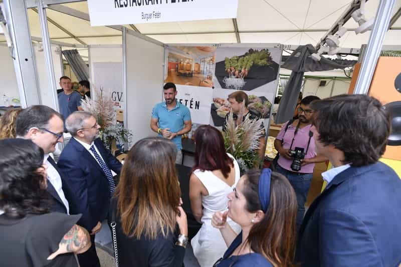 5755 243